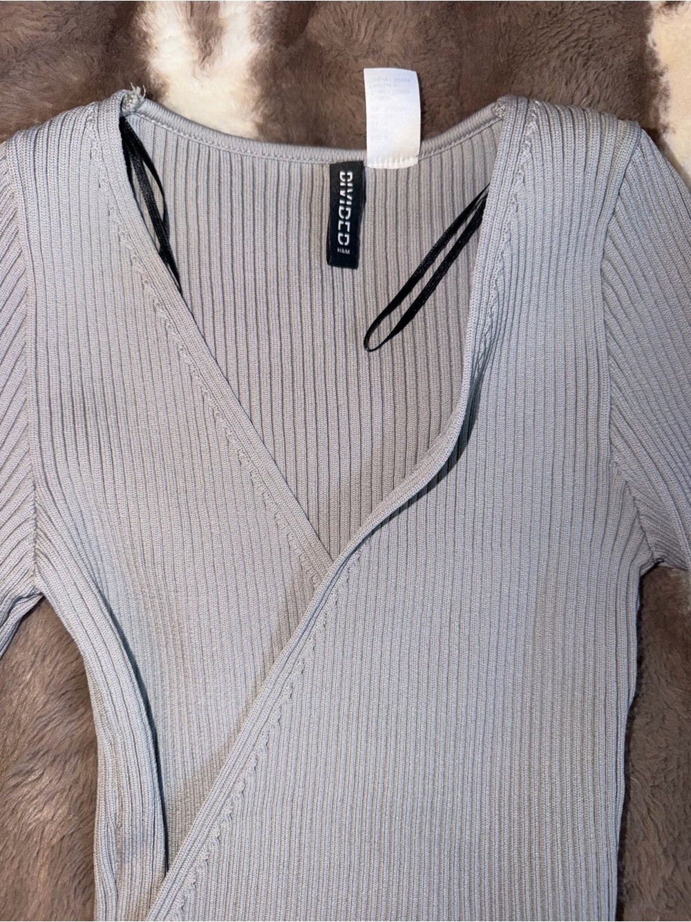 Cinch Light Gray Ribbed Wrap Top with Self-Tie - Picture 2 of 3